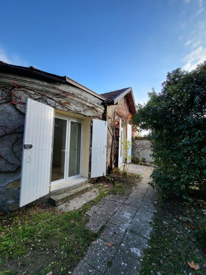 Appartement La Verrerie, Terrasse Et Jardinet Cognac Exteriör bild
